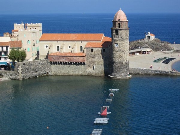Quels sont les meilleurs campings pour un séjour romantique à Collioure ?