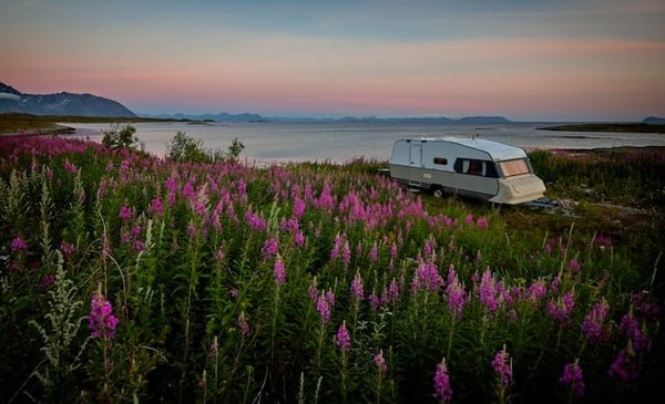 Voyage sur Roues : Avantages et Inconvénients du Camping-Car Intégral
