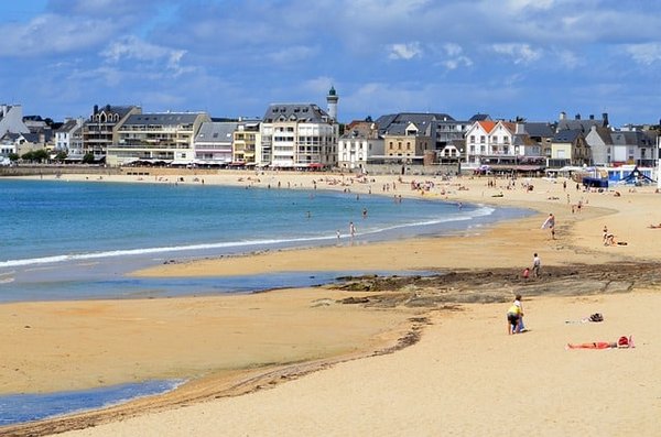 Top 10 des Campings incontournables pour des Vacances Inoubliables en Bretagne Sud