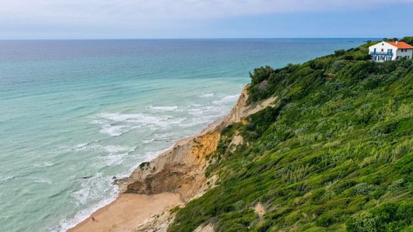 Découvrez les Charmes du Camping le Berrua à Bidart : Votre Prochaine Aventure en Plein Air