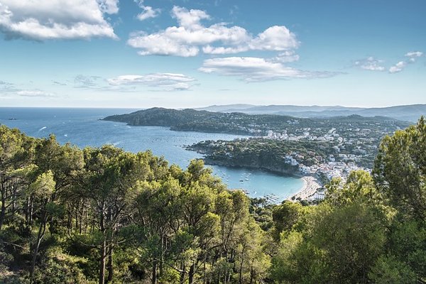 Découvrez les Meilleurs Campings Pas Chers de la Costa Brava pour Un Séjour Inoubliable en Espagne