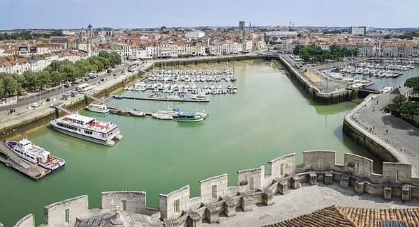 Votre Guide Ultime des Meilleurs Campings à La Rochelle et Dans ses Environs